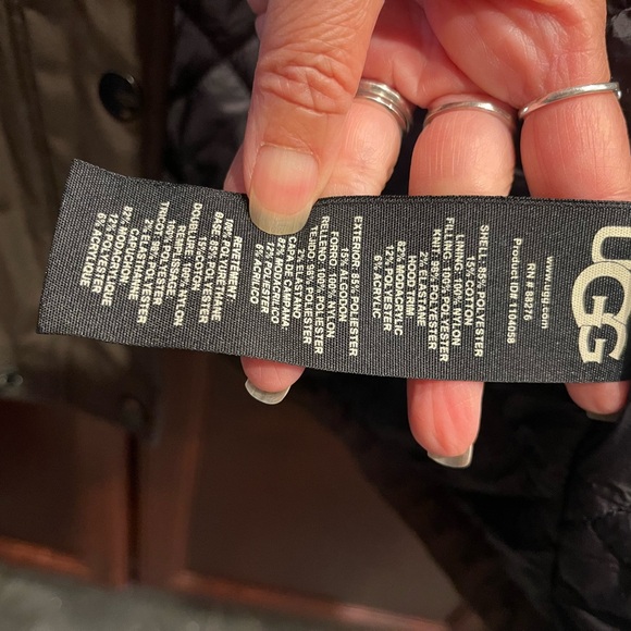 EUC Woman’s XS UGG winter coat - Picture 6 of 7